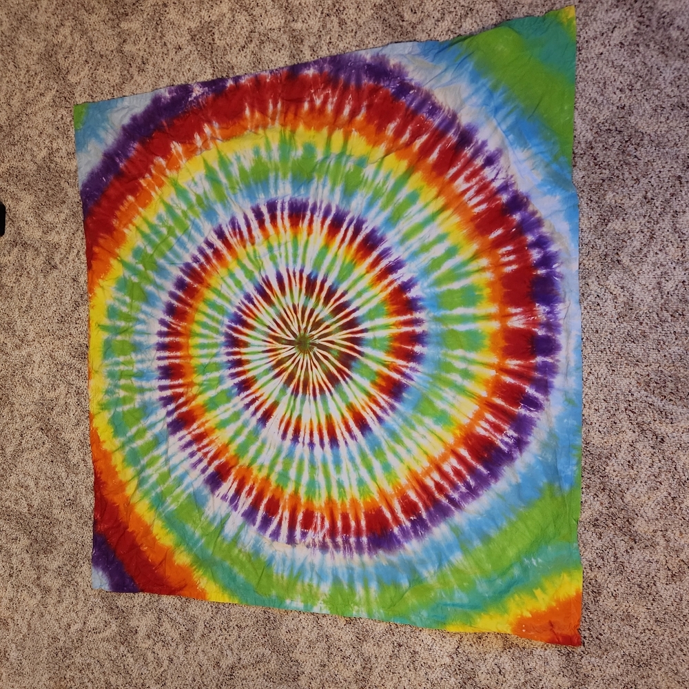 Tie-Dye Tapestry